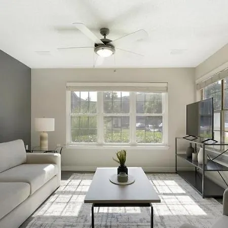 Landing At Vecina - 1 Bedroom In Stone Oak